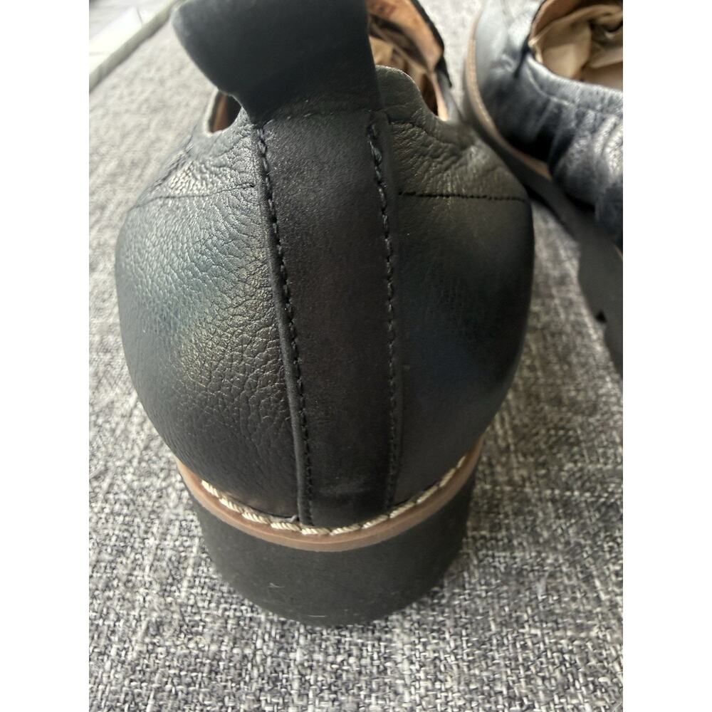 Vionic Cynthia Black Leather Chain Loafers - Women’s Size 11 - Lug Sole Comfort - Picture 4 of 9